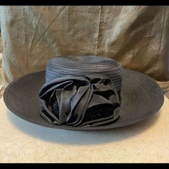 Giovannio Dress Hat Black Beaded Flower Cloche Church Derby Formal Women OS New Black Giovannio Hat Church Derby Straw Style Floral Spring  main image 3